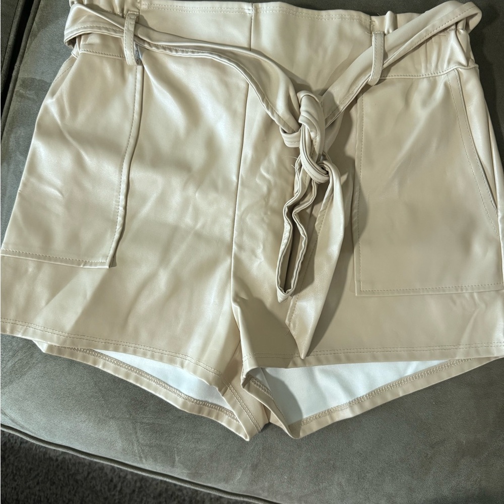 Windsor High-Waist Tan Tie Shorts